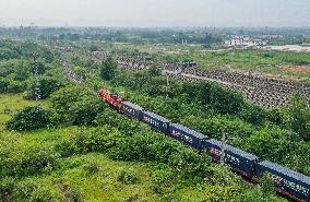 CHINA-CHONGQING-CHENGDU-FREIGHT TRAIN (CN)