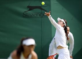 (SP)BRITAIN-LONDON-TENNIS-WIMBLEDON-WOMEN'S DOUBLES