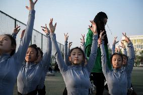 CHINA-HENAN-PUYANG-FEMALE ACROBATICS TEAM-GLOBE OF DEATH (CN)