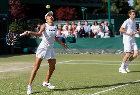 (SP)BRITAIN-LONDON-TENNIS-WIMBLEDON-MIXED DOUBLES