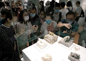 CHINA-HONG KONG-PALACE MUSEUM-OPENING TO PUBLIC (CN)