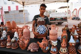 EGYPT-CAIRO-POTTERY EXHIBITION