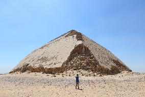 EGYPT-GIZA-BENT PYRAMID