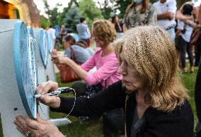 U.S.-HIGHLAND PARK-MASS SHOOTING VICTIMS-MOURNING