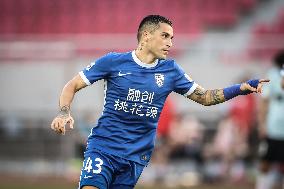 (SP)CHINA-DALIAN-FOOTBALL-CSL-WUHAN CHANGJIANG VS WUHAN THREE TOWNS (CN)