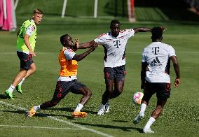 (SP)GERMANY-MUNICH-FOOTBALL-FC BAYERN MUNICH-TRAINING