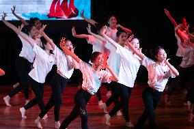 LAOS-VIENTIANE-CHINA-DANCE-TRAINING