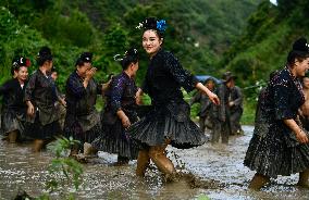 CHINA-GUIZHOU-QIANDONGNAN-JIANHE COUNTY-SHUIGU DANCE (CN)