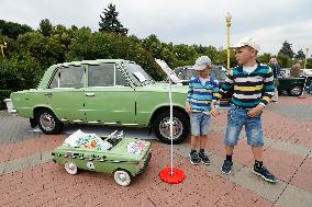 RUSSIA-MOSCOW-"RETRO ROUTE" CITY FESTIVAL