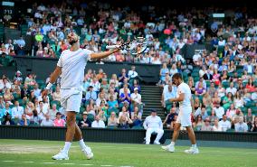 (SP)BRITAIN-LONDON-TENNIS-WIMBLEDON-MEN'S DOUBLES-FINAL