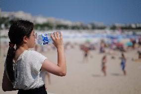FRANCE-HEATWAVE-DAILY LIFE