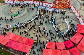 Xinhua Headlines: China's economy secures positive Q2 growth, steam gathering for further recovery