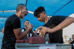 MIDEAST-GAZA-ARM WRESTLING