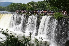 CHINA-HEILONGJIANG-JINGPOHU LAKE-WATERFALL (CN)