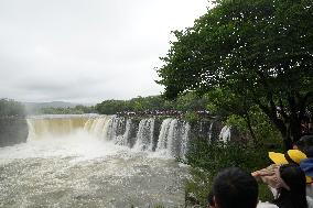CHINA-HEILONGJIANG-JINGPOHU LAKE-WATERFALL (CN)