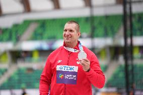(SP)U.S.-EUGENE-ATHLETICS-WORLD CHAMPIONSHIPS-MEN'S HAMMER THROW-AWARDING CEREMONY
