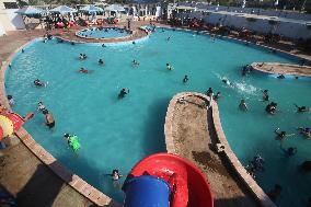 MIDEAST-RAFAH-POOL RECREATIONS