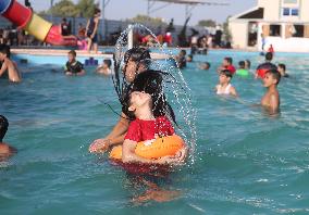 MIDEAST-RAFAH-POOL RECREATIONS