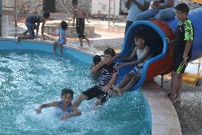 MIDEAST-RAFAH-POOL RECREATIONS