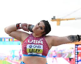 (SP)U.S.-EUGENE-ATHLETICS-WORLD CHAMPIONSHIPS-WOMEN'S SHOT PUT