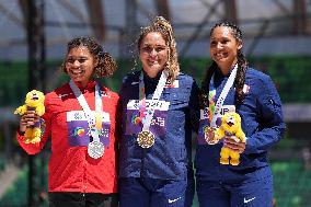 (SP)U.S.-EUGENE-ATHLETICS-WORLD CHAMPIONSHIPS-WOMEN'S HAMMER THROW-AWARDING CEREMONY