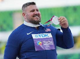 (SP)U.S.-EUGENE-ATHLETICS-WORLD CHAMPIONSHIPS-MEN'S SHOTPUT-AWARDING CEREMONY