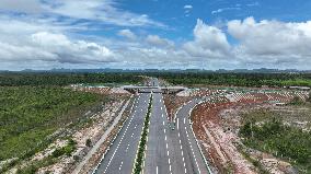 CAMBODIA-CHINA-INVESTED EXPRESSWAY-TALENT DEVELOPMENT