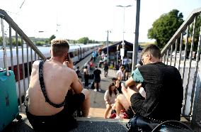 BRITAIN-HEATWAVE-TRANSPORTATION