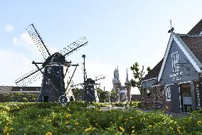 H.I.S. to sell shares in Huis Ten Bosch resort