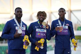 (SP)U.S.-EUGENE-ATHLETICS-WORLD CHAMPIONSHIPS-MEN'S 200M-AWARDING CEREMONY