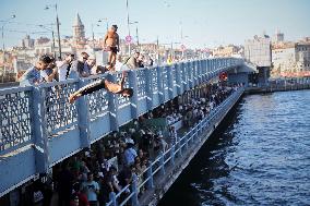 TÜRKIYE-ISTANBUL-HEAT WAVE