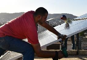 SYRIA-DAMASCUS-SOLAR-POWER