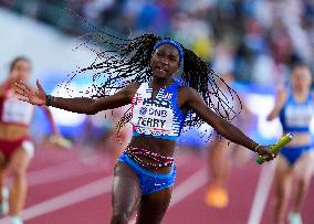 (SP)U.S.-EUGENE-ATHLETICS-WORLD CHAMPIONSHIPS-WOMEN'S 4X100M RELAY FINAL