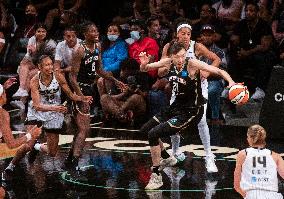 (SP)U.S.-NEW YORK-WNBA-NEW YORK LIBERTY VS CHICAGO SKY