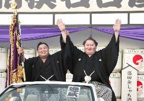 Ichinojo wins 1st Emperor's Cup at Nagoya Grand Sumo Tournament