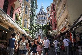 TÜRKIYE-ISTANBUL-SUMMER