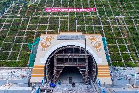 CHINA-YUNNAN-SHANGRI-LA-RAILWAY-CONSTRUCTION (CN)