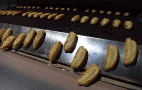 TÜRKIYE-ISTANBUL-BREAD PRODUCTION