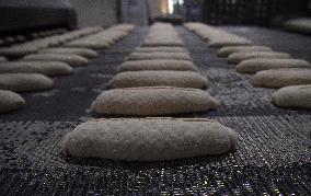 TÜRKIYE-ISTANBUL-BREAD PRODUCTION