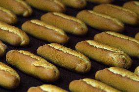 TÜRKIYE-ISTANBUL-BREAD PRODUCTION