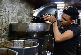 SYRIA-DAMASCUS-COFFEE MAKING