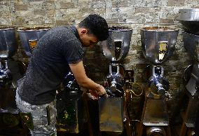 SYRIA-DAMASCUS-COFFEE MAKING