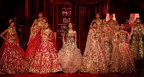 INDIA-NEW DELHI-FASHION SHOW-COUTURE WEEK