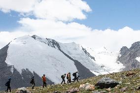 (EyesonSci)CHINA-QINGHAI-SCIENTIFIC EXPEDITION-YANGTZE HEADWATERS (CN)