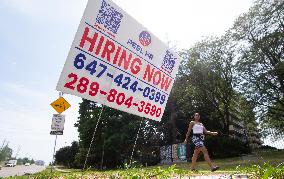 CANADA-EMPLOYMENT-DECLINE