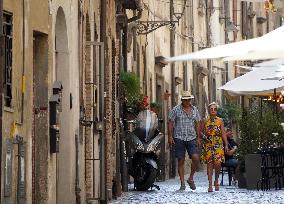 ITALY-BRACCIANO-SUMMER-DAILY LIFE