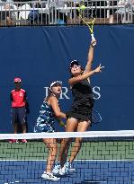 (SP)CANADA-TORONTO-TENNIS-NATIONAL BANK OPEN-WOMEN'S DOUBLES
