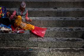 NEPAL-KATHMANDU-JANAI PURNIMA