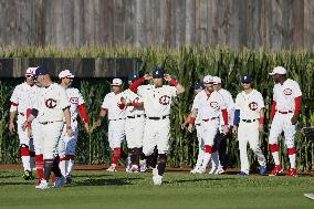 Baseball: Cubs-Reds Field of Dreams game
