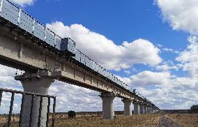 Xinhua Headlines: Chinese-built modern railway key enabler to Kenya's Vision 2030